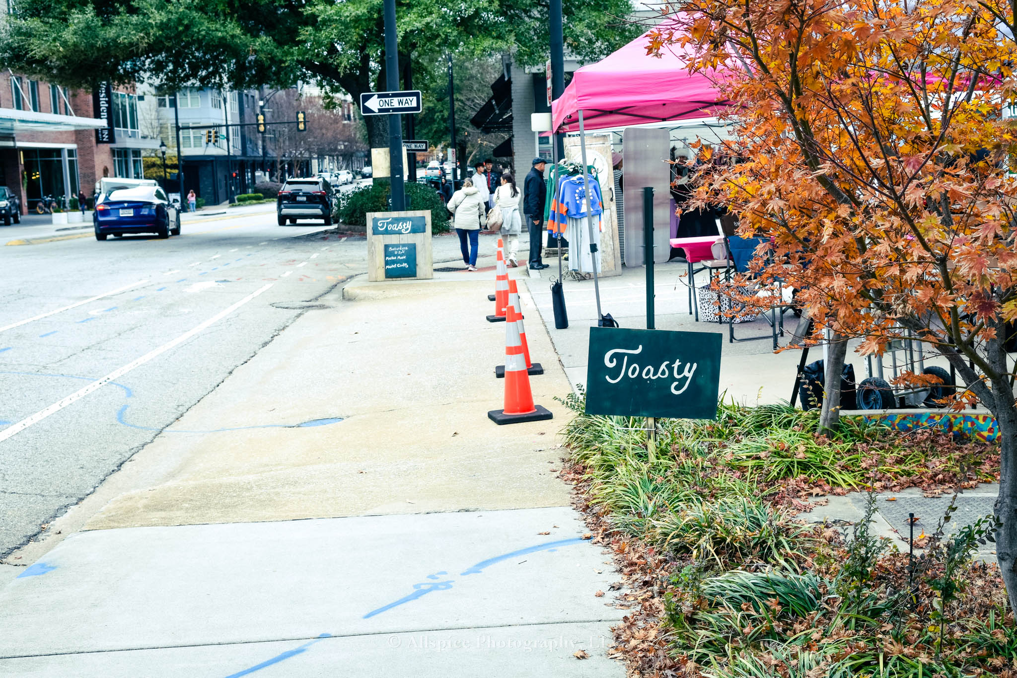 Toasty Farmer Market at Sum Bar in Greenville, SC, taken by Allspice Photography, LLC.