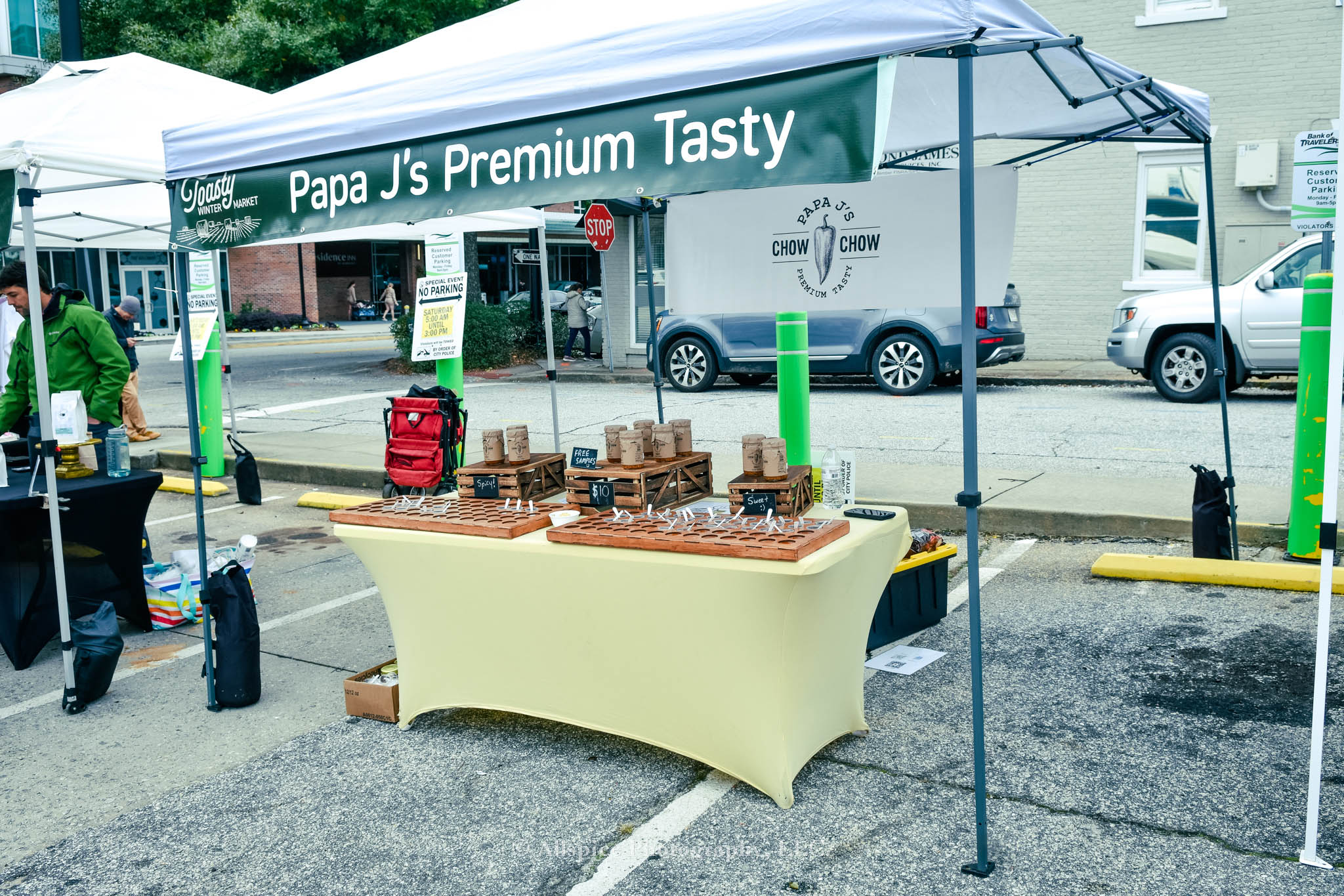 Toasty Farmer Market at Sum Bar in Greenville, SC, taken by Allspice Photography, LLC.