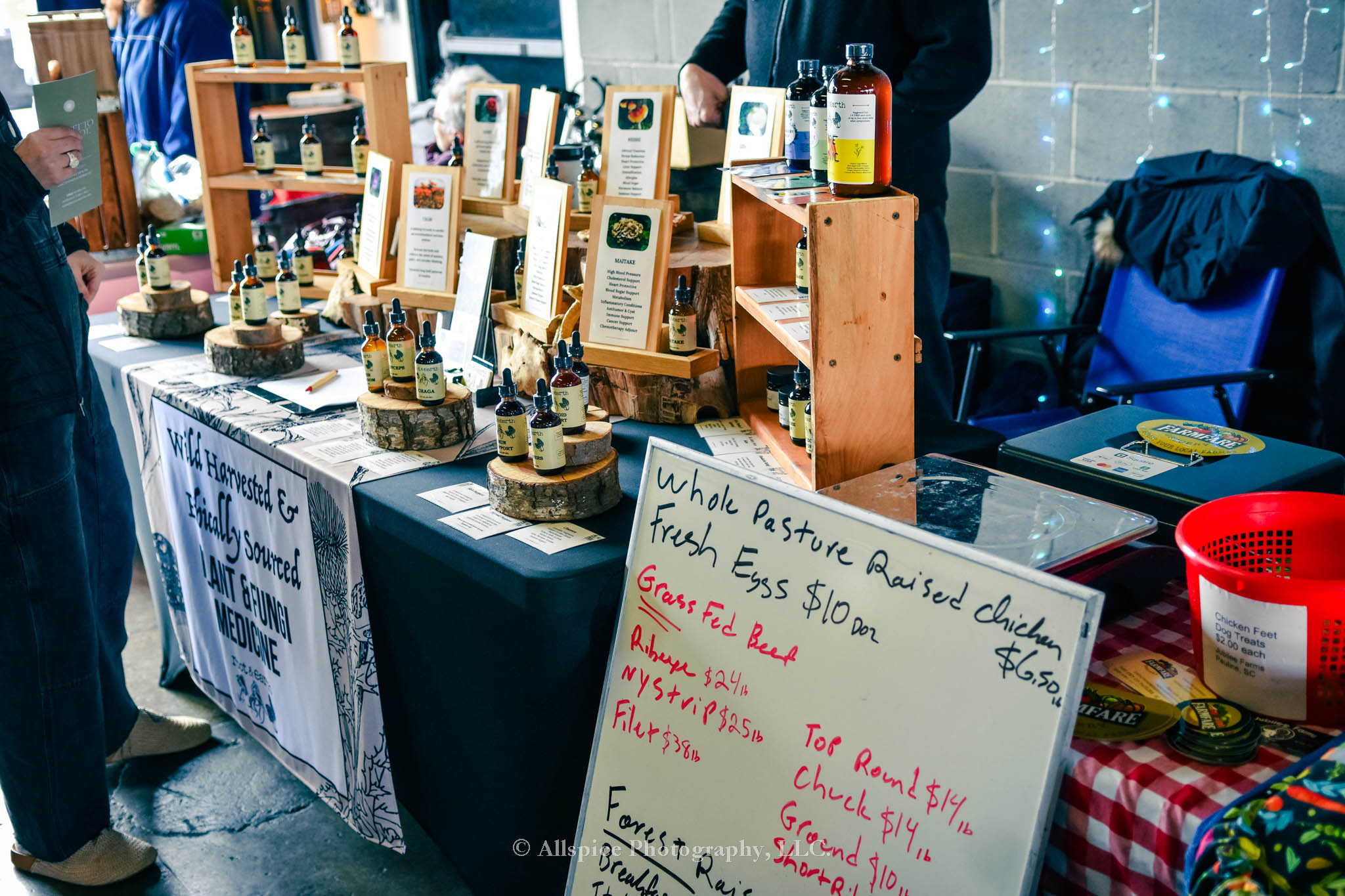 The Toasty Farmer Market inside Sum Bar in Greenville, SC, taken by Allspice Photography, LLC.