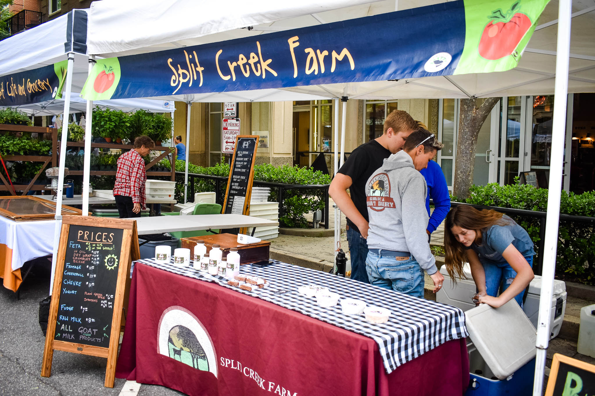 Split Creek Farm at the TD Saturday Market in downtown Greenville, SC. Taken by Allspice Photography, LLC.